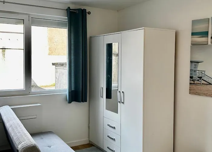 Le Petit Placieux, Garage Gratuit Sur Place